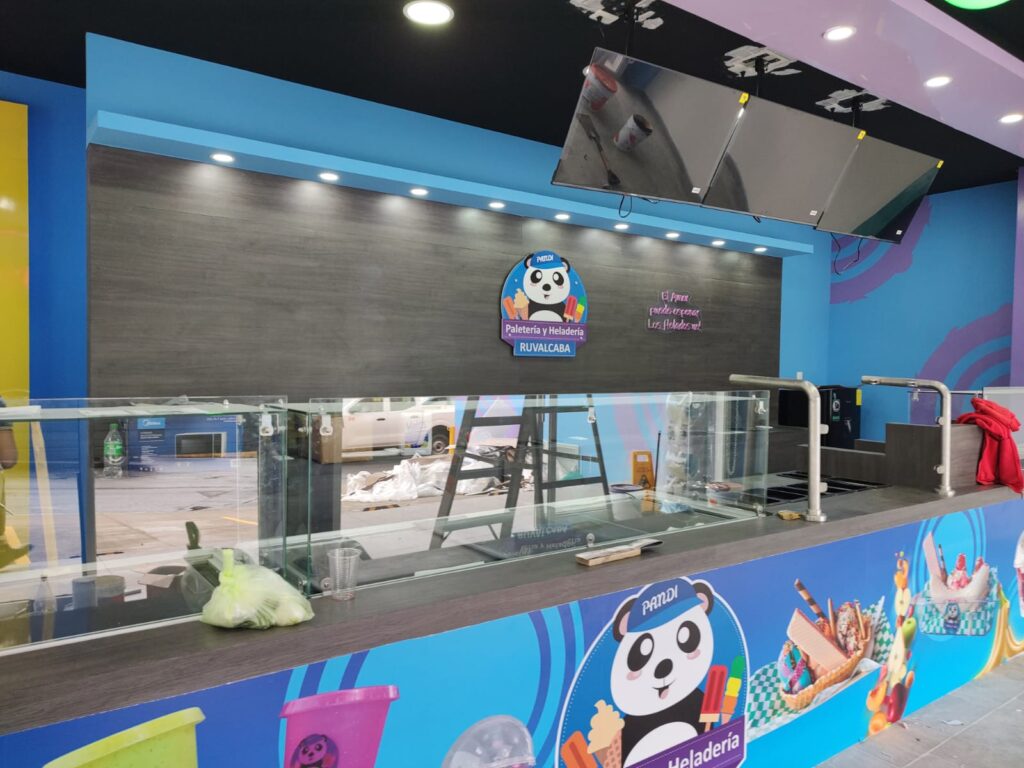 4 muebles de negocio